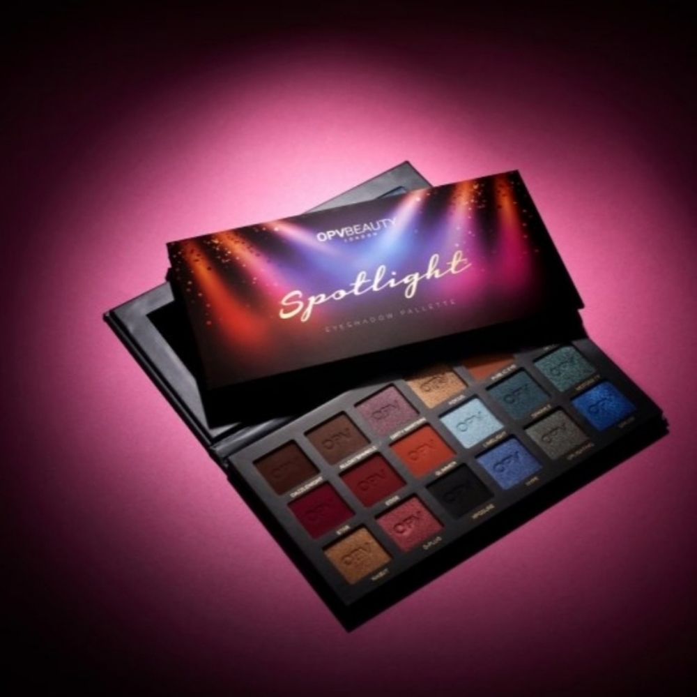 OPV BEAUTY  Eyeshadow Palette Spotlight